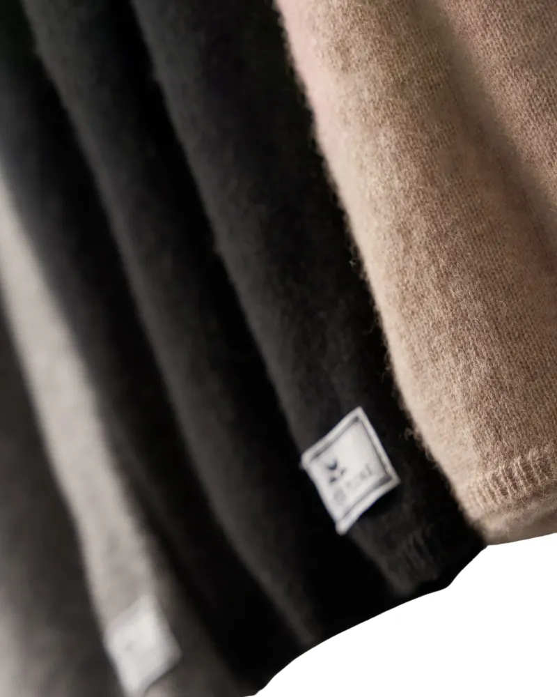 CAWBEI Beige Cashmere Wrap
