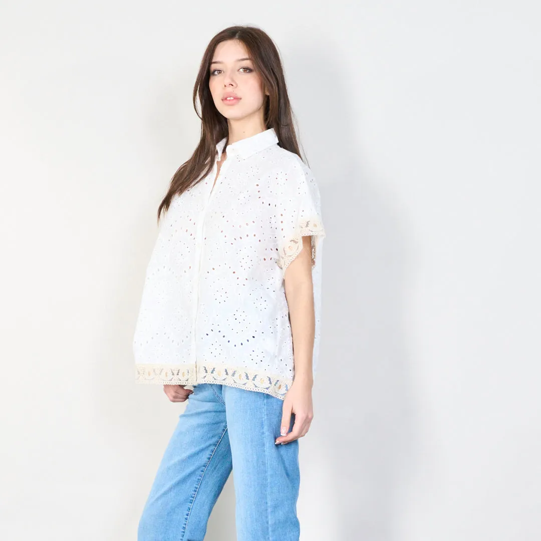 Elegant lace short-sleeve blouse wholesale