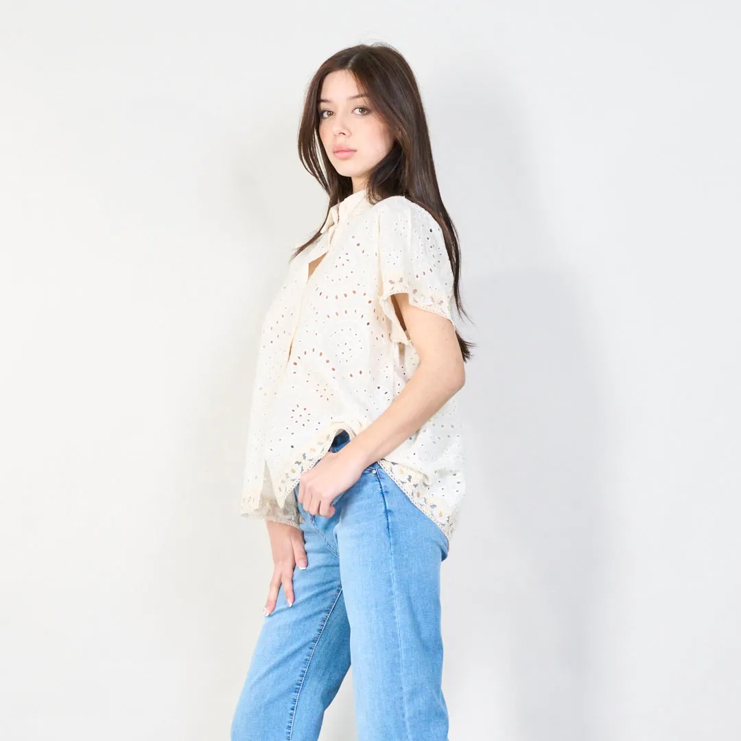 Elegant lace short-sleeve blouse wholesale