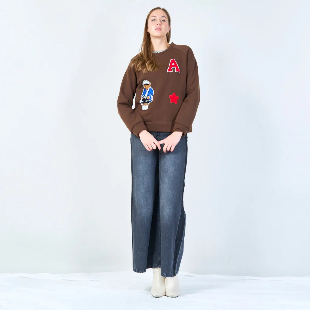 Embroidered crewneck sweatshirt wholesale