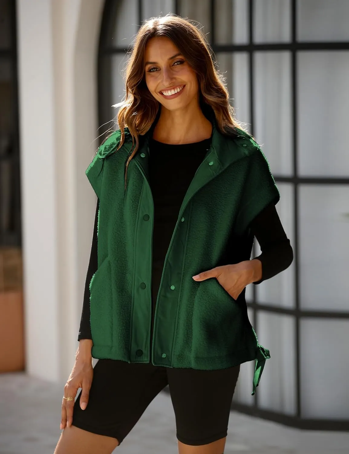 Sherpa Jacket for Women Casual Fleece Vest Oversized Sleeveless Outwear Warm Button Down Gilet with Pockets