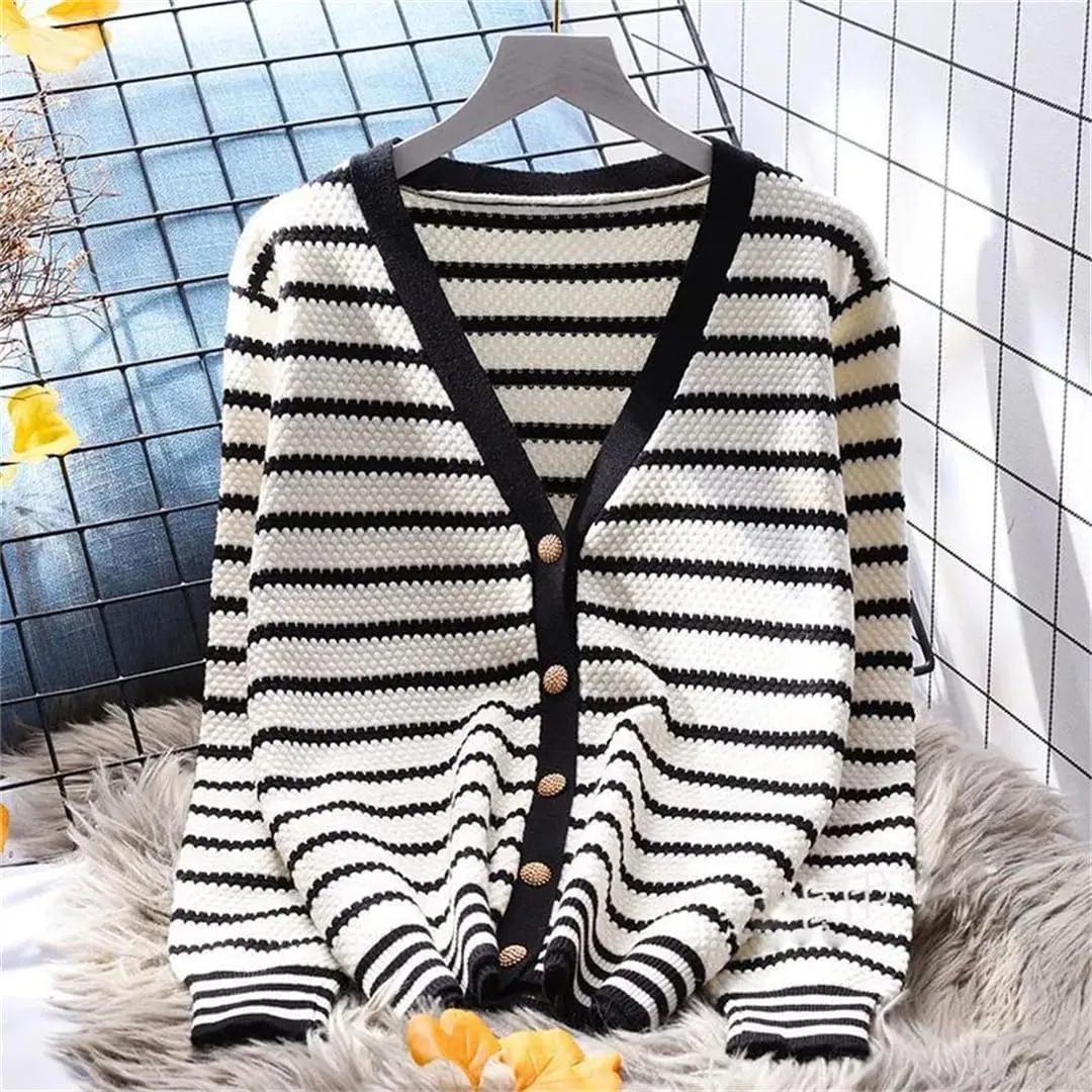Vsadsau Women's Striped Knit Cardigan Sweater V-Neck Casual Loose Long Sleeve Buttons Jumper