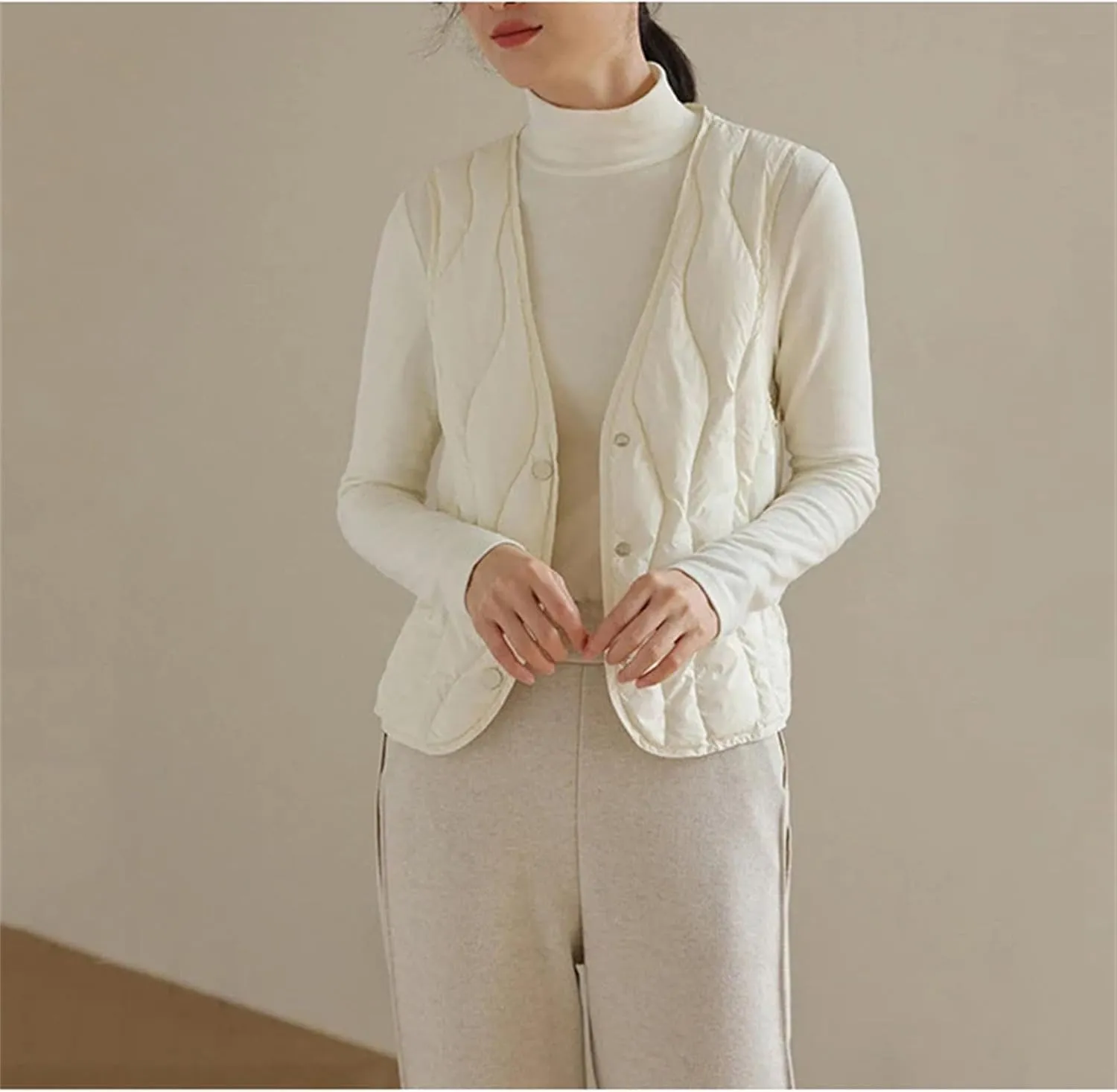 Women Lightweight White Duck Down Vest Sleeveless Packable V-Neck Collar Quilted Jacket Winter Short Top