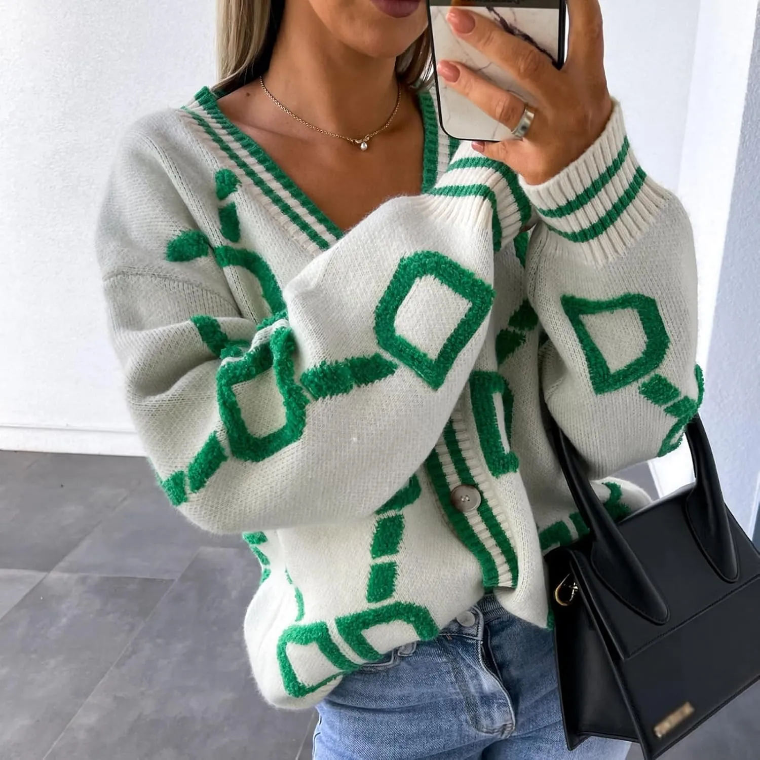 Women's Color Blocking V-Neck Fashionable Loose Sweater Cardigan Long Sleeve Geometric Oversized Knit Sweater Coat