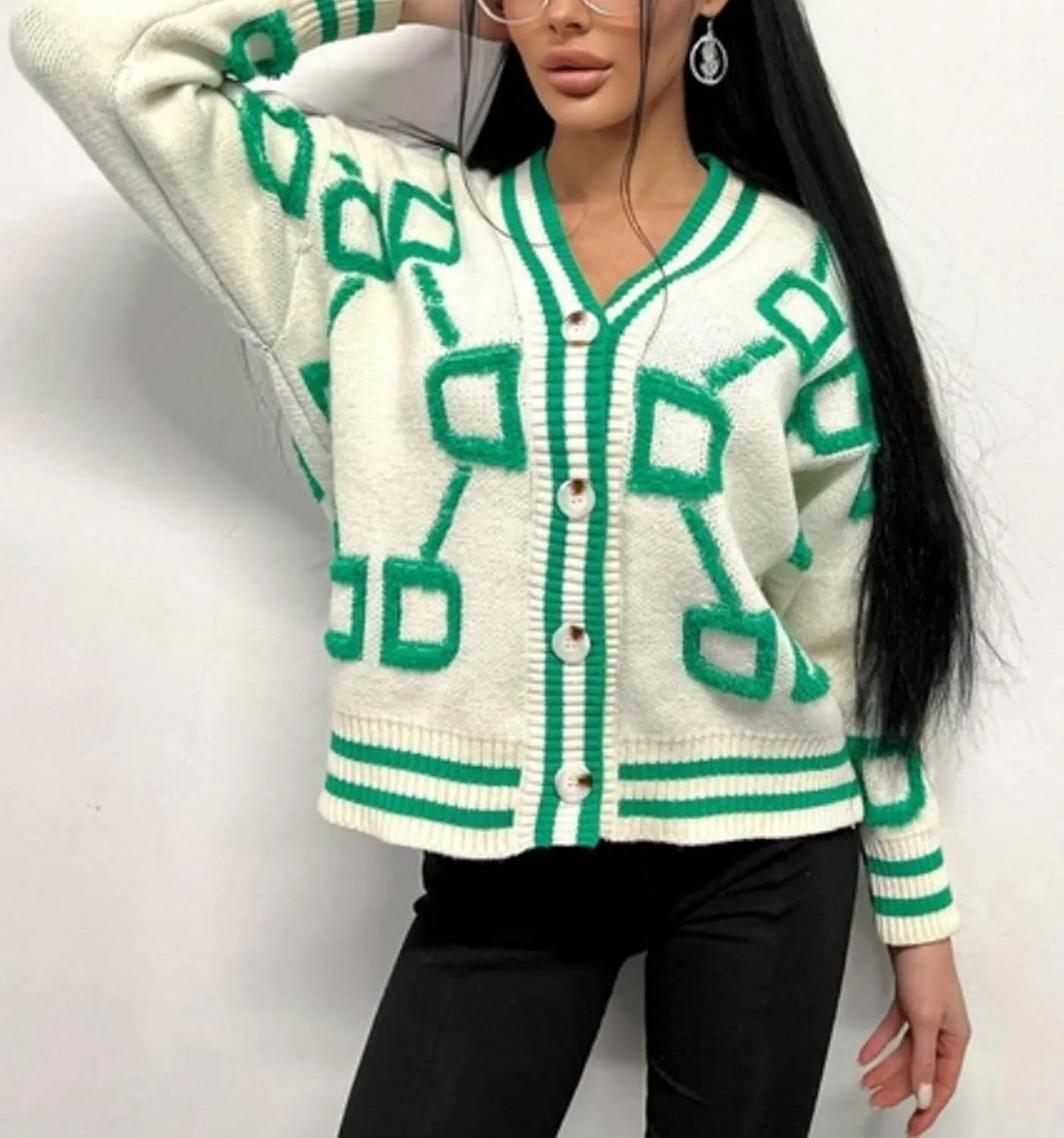 Women's Color Blocking V-Neck Fashionable Loose Sweater Cardigan Long Sleeve Geometric Oversized Knit Sweater Coat